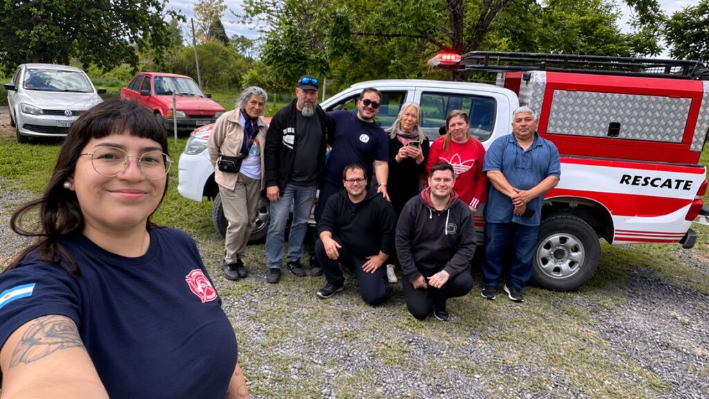 El móvil cuenta con una capacidad de 400 litros de agua y permitirá agilizar la atención de emergencias menores. La incorporación fortalece los recursos del cuartel al servicio de la comunidad.